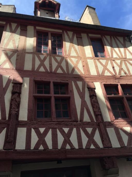 Apartamento Charming Flat In Historical Centre Dijon Exterior foto
